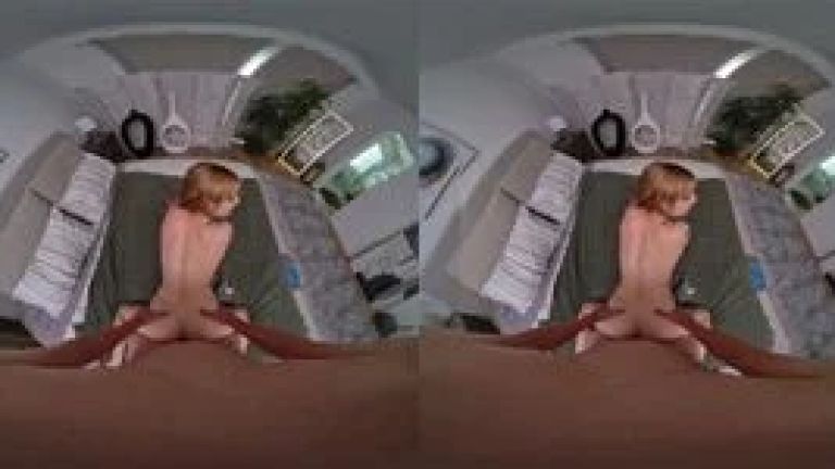 Stevie Moon’s Bath Surprise Anal