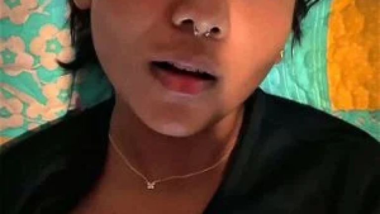 Indian miaz pussy fingering
