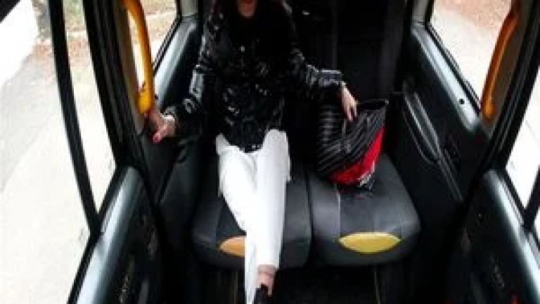 She invited him to her back seat