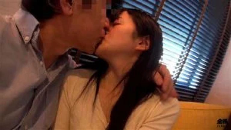 Japanese married couple first hotwife experience with JAV director