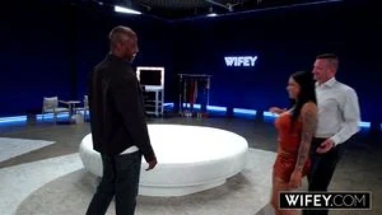 WIFEY Tattooed Baddie Hotwife Mayalynn Loves BBC