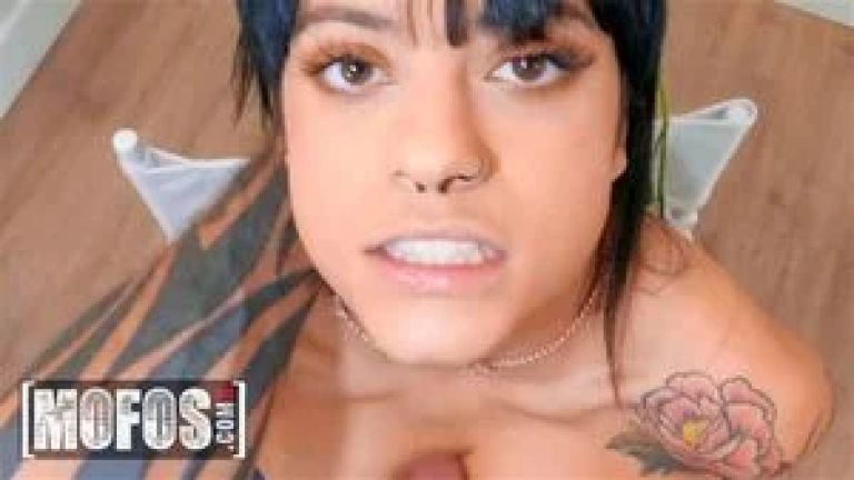 MOFOS - Melody Foxx Gives Her Old Classmate A Sloppy, Messy Blowjob To Show Off Her New Skills