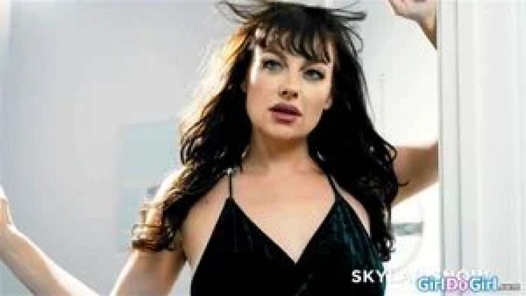 Ive found the goddess of sex and sensuality and licked her