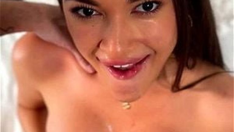 Big Ass Beauty Gizelle Blanco Enjoys Oral And Pussy Pleasure