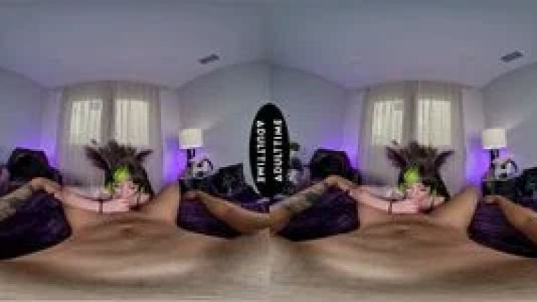 UP CLOSE VR - Kitty Cam Gothic Seduction Turns Into Wild POV VR Hardcore Fuck Session