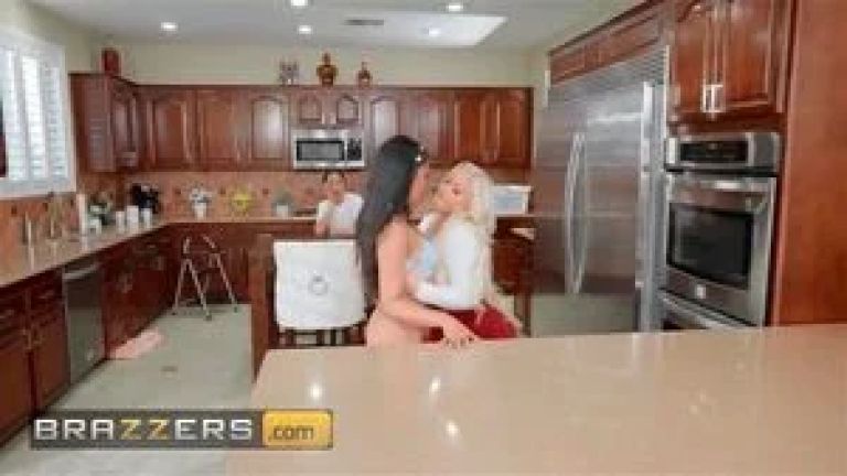 Brazzers - Mz Dani Teaches Her Stepdaughter Maya Farrell A Lesson In Sharing With A Threesome