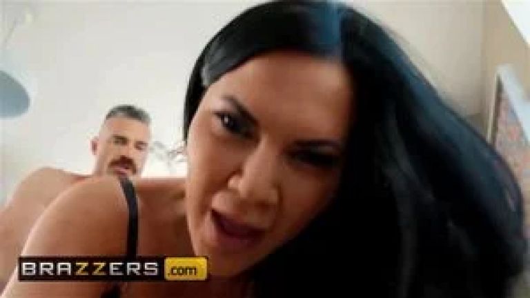 Brazzers - Housewife Jasmine Jae cucks her husband