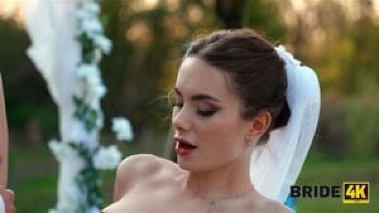 BRIDE4K. Newlyweds Love to have Sex in front of People