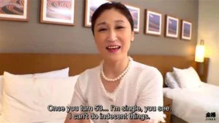 Japanese senzuri masturbating for fifty year old happy mature woman