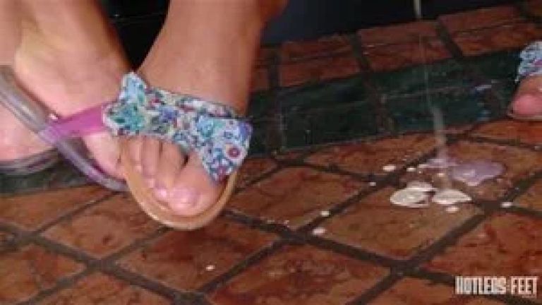 Mia Manarote and Gina Devine Messy Kitchen Sole Licking and Toe Tease