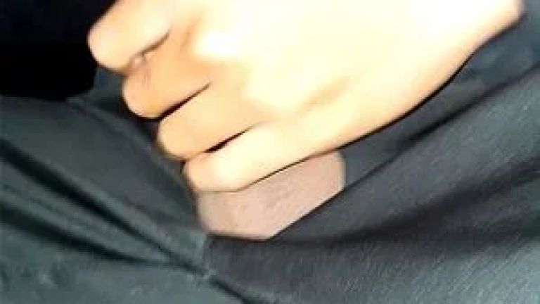 cum so harddd while driving