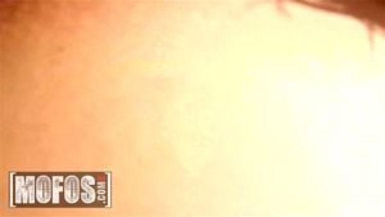 MOFOS - Olivia Austin Gets Her Pussy Pounded In Reverse Cowgirl During A Very Hot Outdoor Session